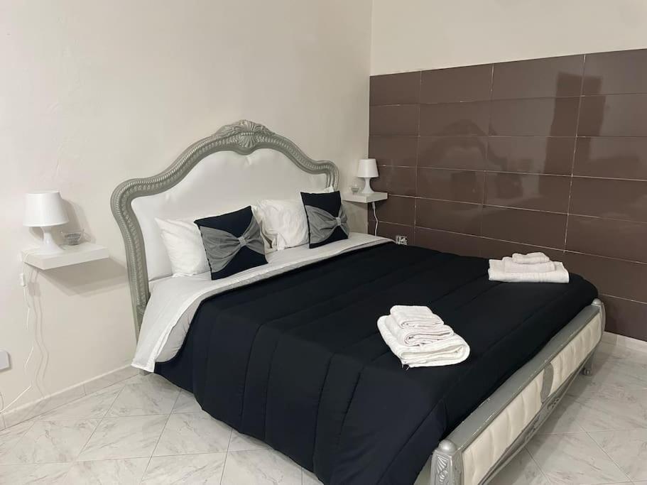Appartement Emyesabi à Naples Extérieur photo